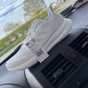 Adidas pureboost 22 cloud white